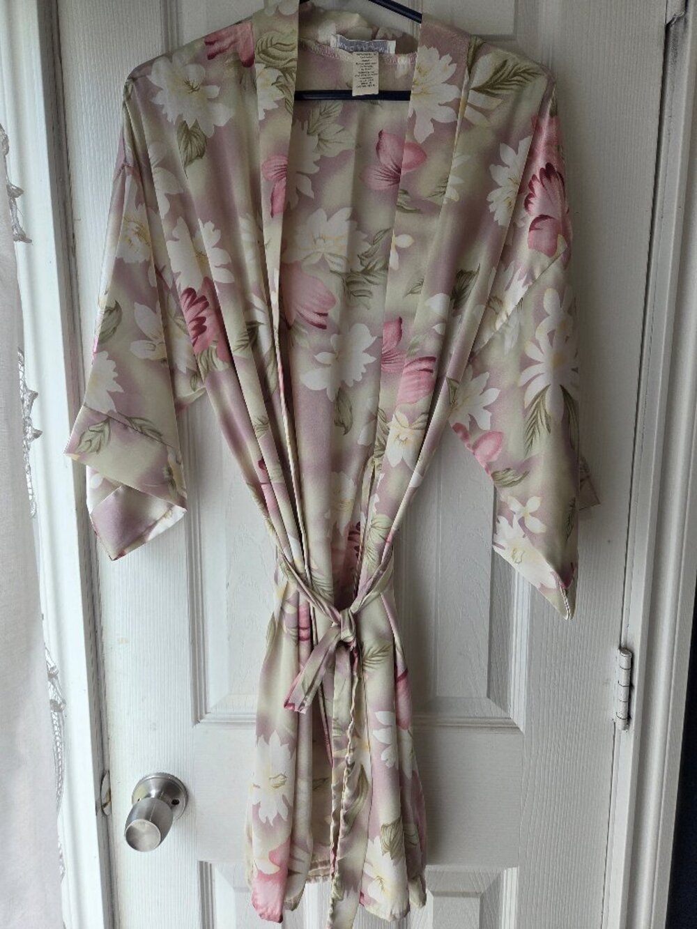 MAIDENFORM LIGHTWEIGHT ROBE One Size Beige Rose Poly SATIN